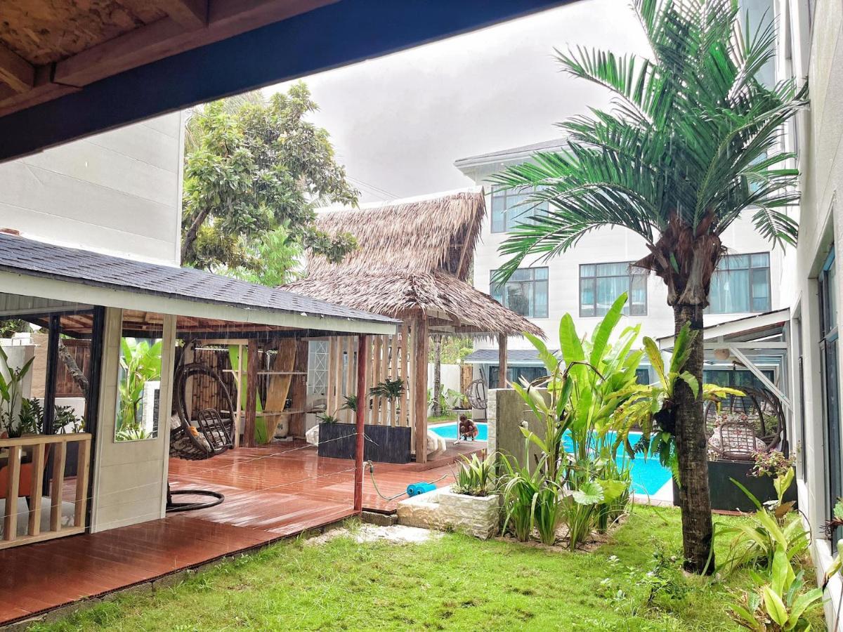Siargao Seasky Resort Catangnan Exterior photo